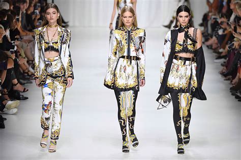 Những hoạ tiết kinh điển làm nên thương hiệu của Versace